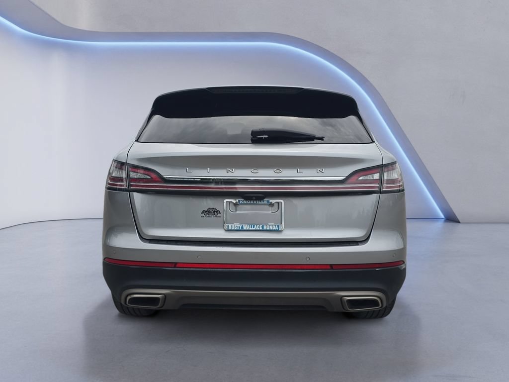 Used 2022 Lincoln Nautilus Reserve AWD/4WD image 4