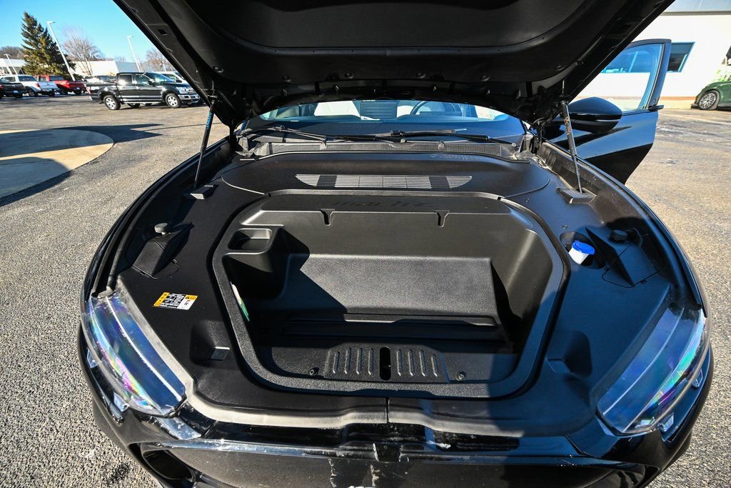 Certified 2025 Ford Mustang Mach-E Premium image 17