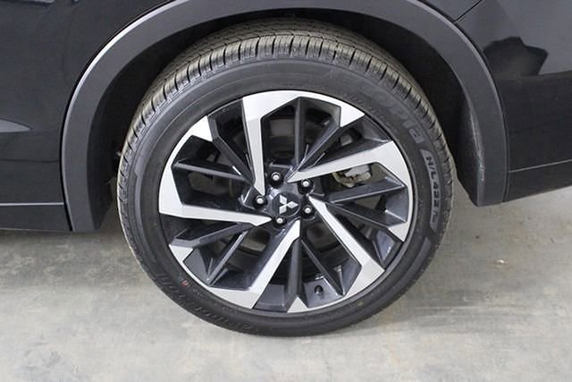 Used 2024 Mitsubishi Outlander SEL image 38