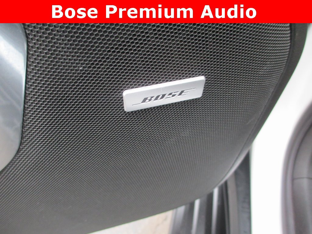 Used 2023 GMC Yukon XL SLT image 16