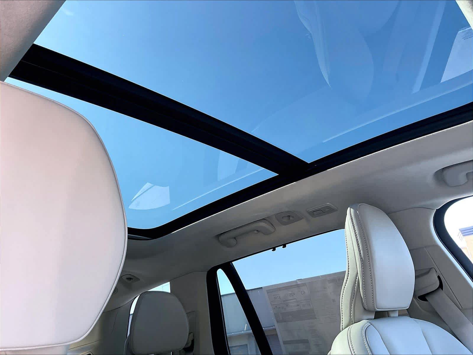 New 2027 Volvo XC90 T8 Ultra AWD/4WD image 30