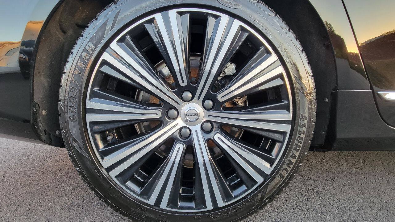 Used 2023 Volvo S90 B6 Plus AWD/4WD image 34