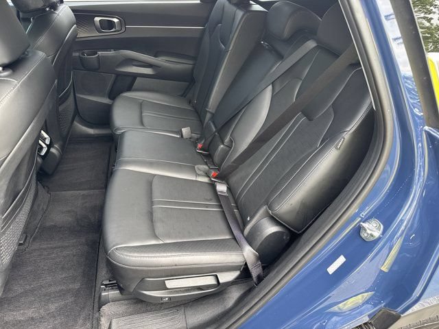 Used 2024 Kia Sorento S w/ Panoramic Sunroof Package FWD image 22