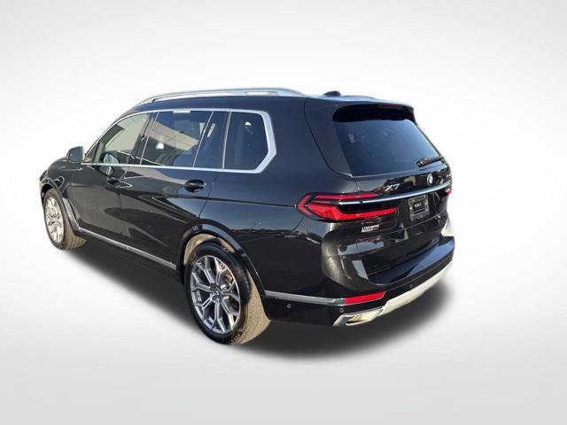 Used 2025 BMW X7 xDrive40i w/ Premium Package AWD/4WD image 6