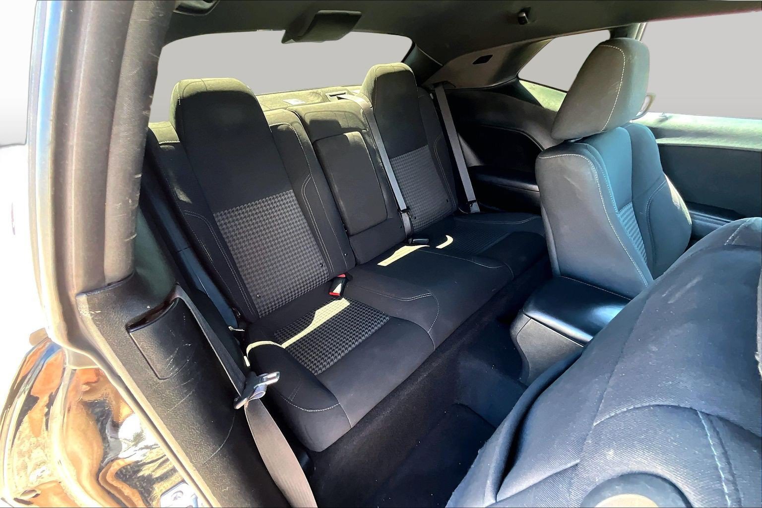 Used 2023 Dodge Challenger SXT RWD image 26