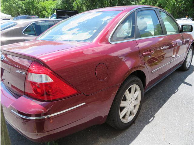 Used 2005 Ford Five Hundred Limited AWD/4WD image 16