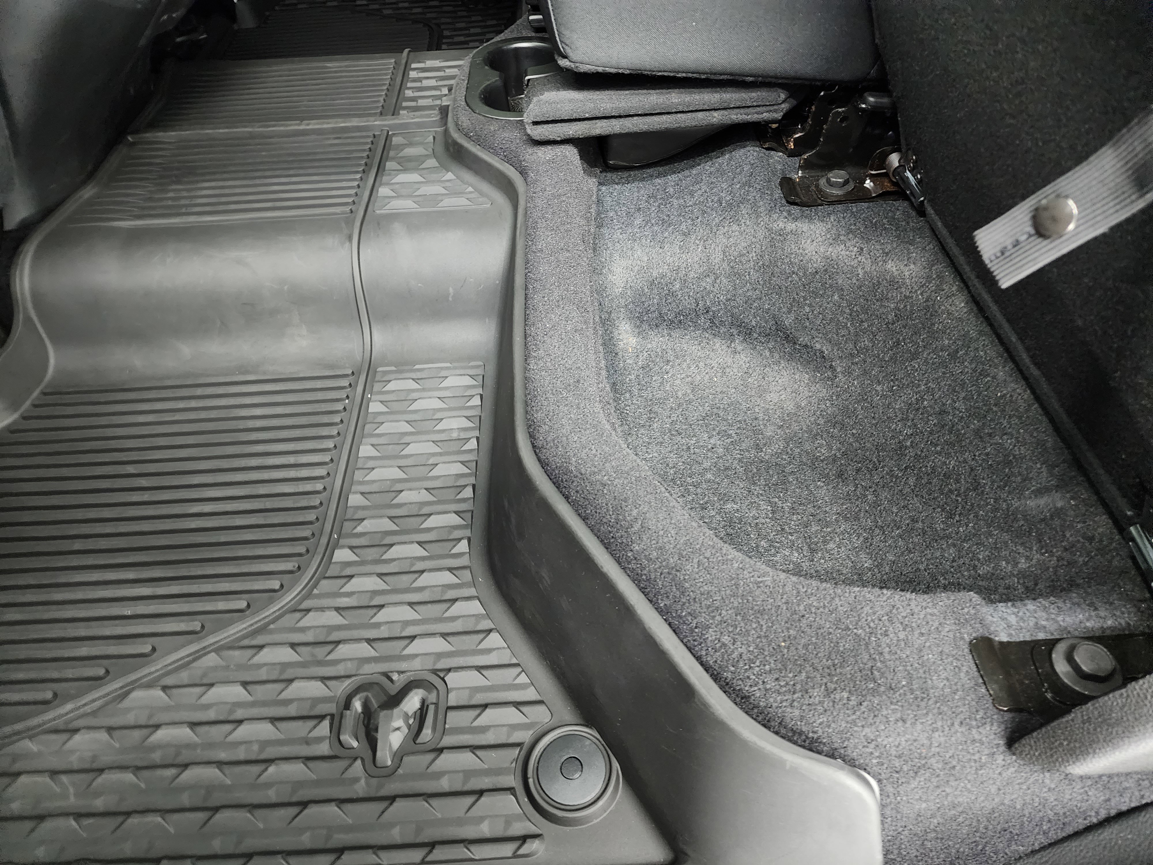 Used 2020 RAM 3500 Laramie image 40