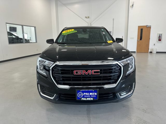 Used 2023 GMC Terrain SLE FWD image 3