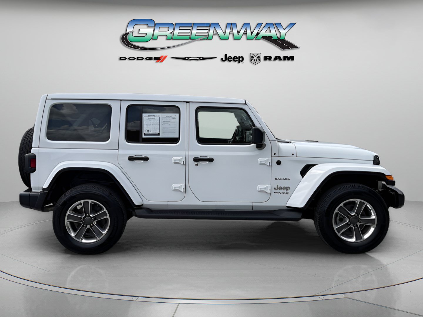 Used 2022 Jeep Wrangler Unlimited Sahara w/ Cold Weather Group AWD/4WD image 5