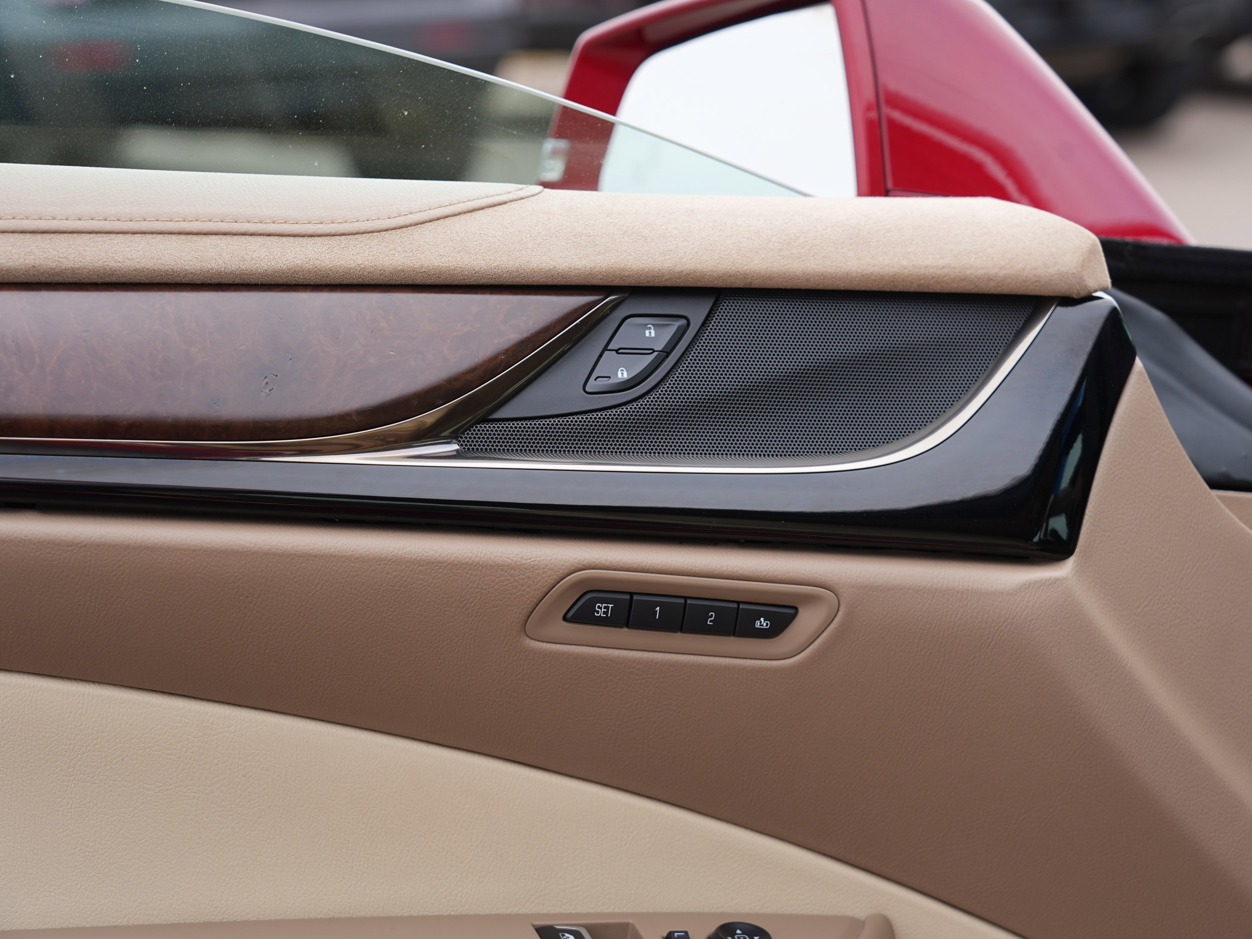 Used 2014 Cadillac ELR w/ Luxury Package image 22