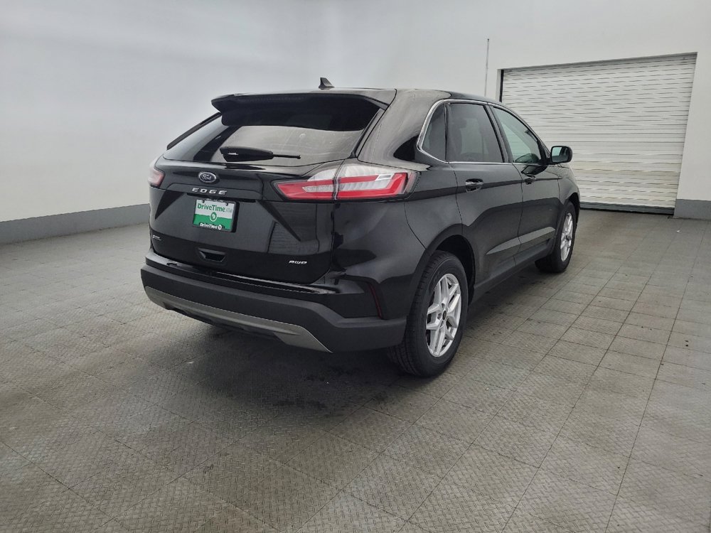 Used 2024 Ford Edge SEL image 9