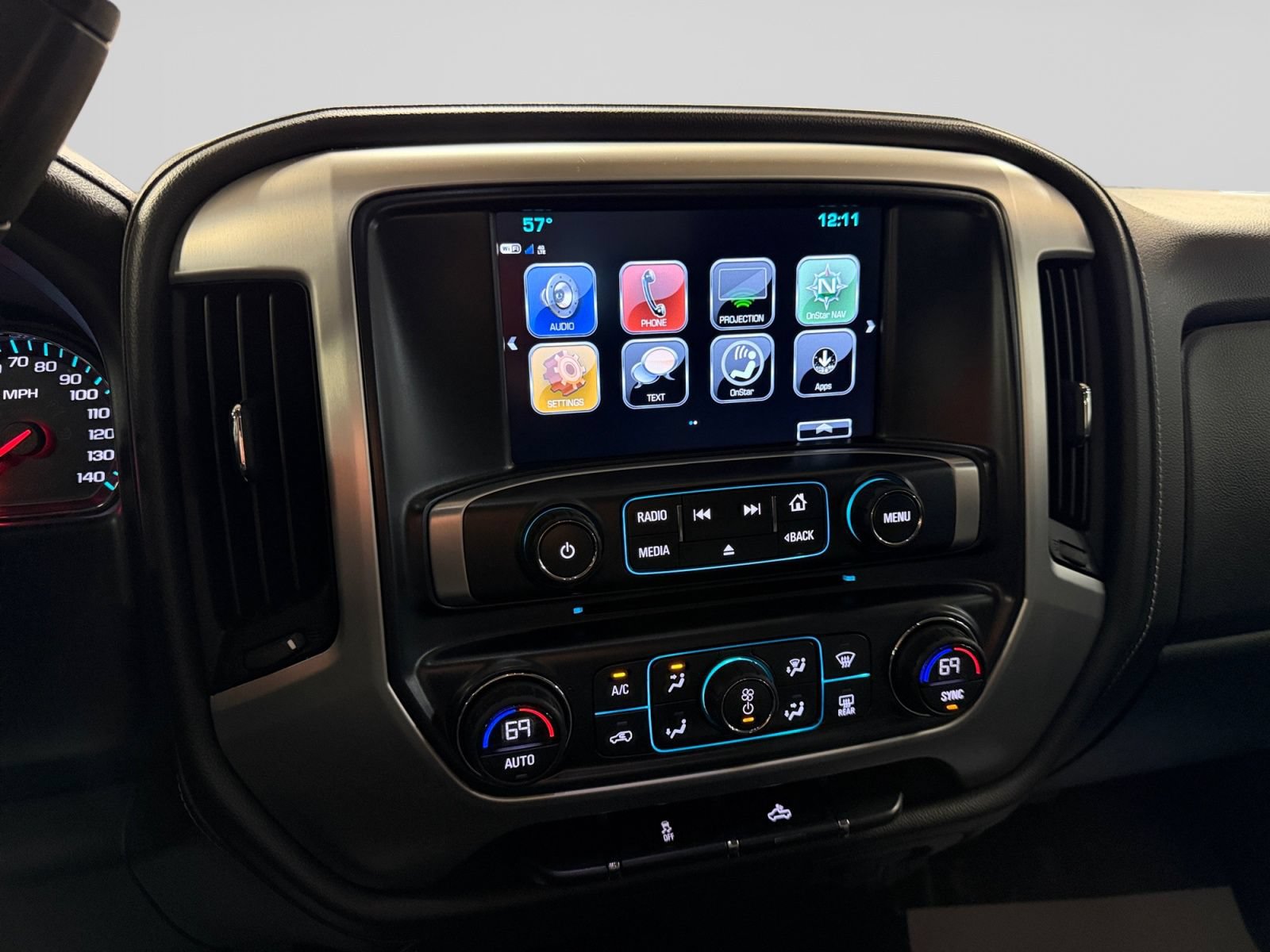 Used 2018 GMC Sierra 1500 SLE w/ SLE Value Package AWD/4WD image 29