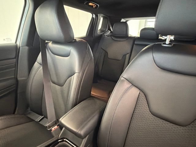 New 2026 Jeep Compass Latitude AWD/4WD image 18