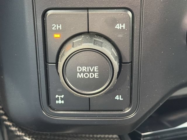 New 2026 Ford F250 Lariat w/ Black Appearance Package image 29