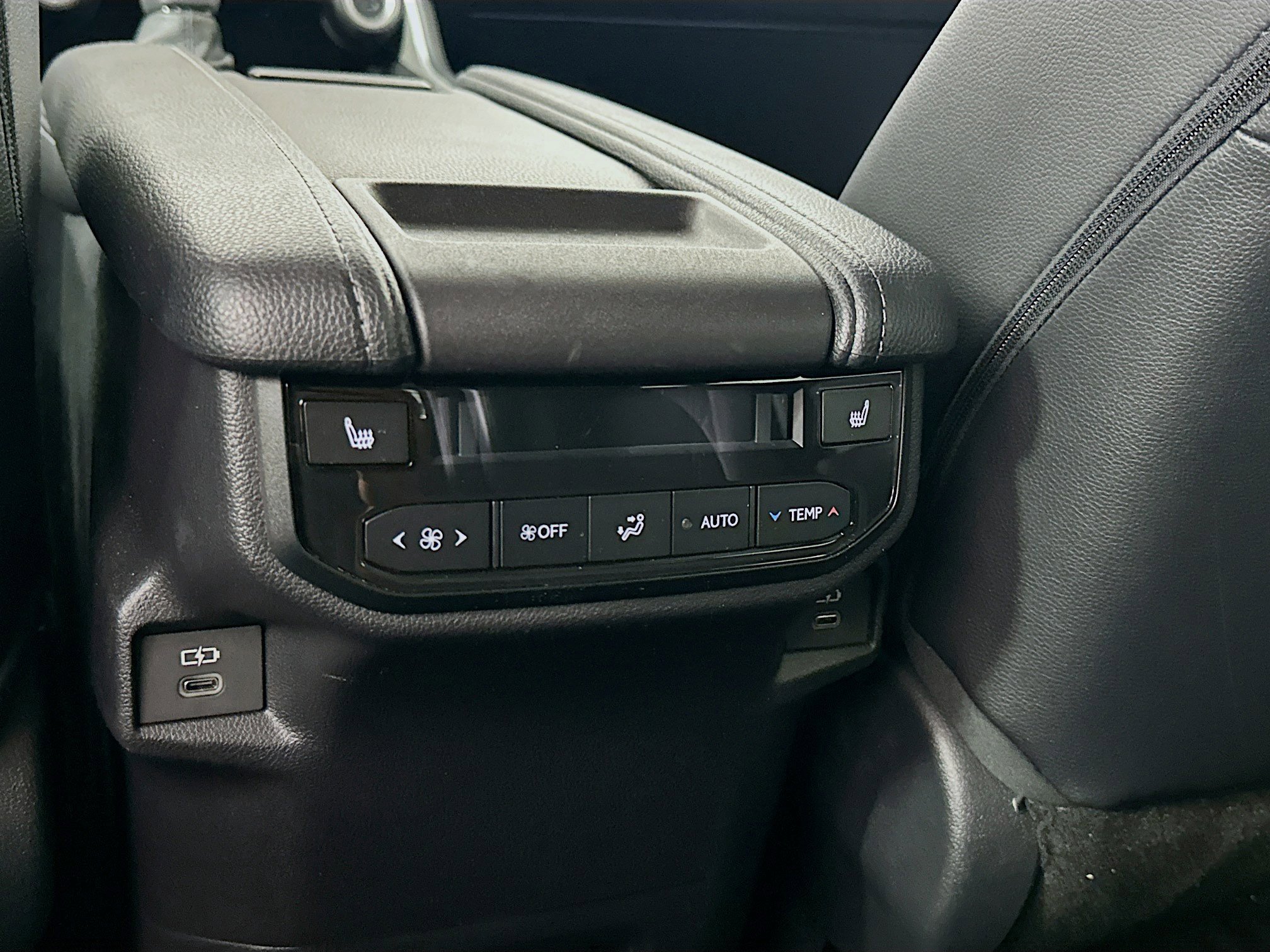 Used 2026 Toyota Grand Highlander FWD image 27