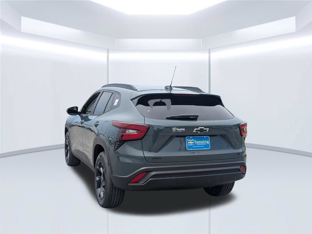 New 2026 Chevrolet Trax LT w/ Sunroof Package FWD image 4