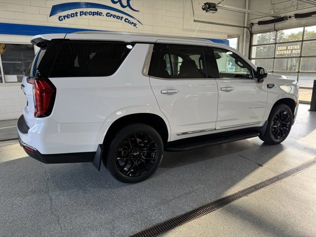 Used 2023 GMC Yukon SLT image 13