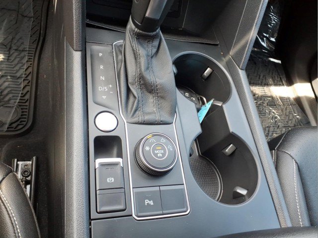 Used 2020 Volkswagen Atlas Cross Sport SE AWD/4WD image 19