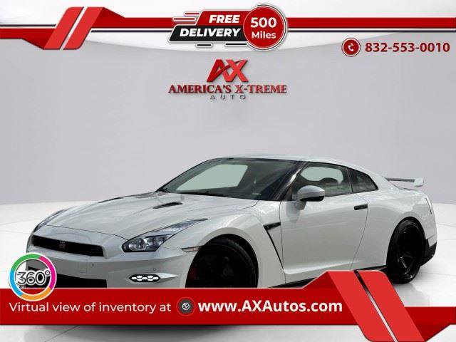 Used 2024 Nissan GT-R w/ Floor Mat Package AWD/4WD video 1