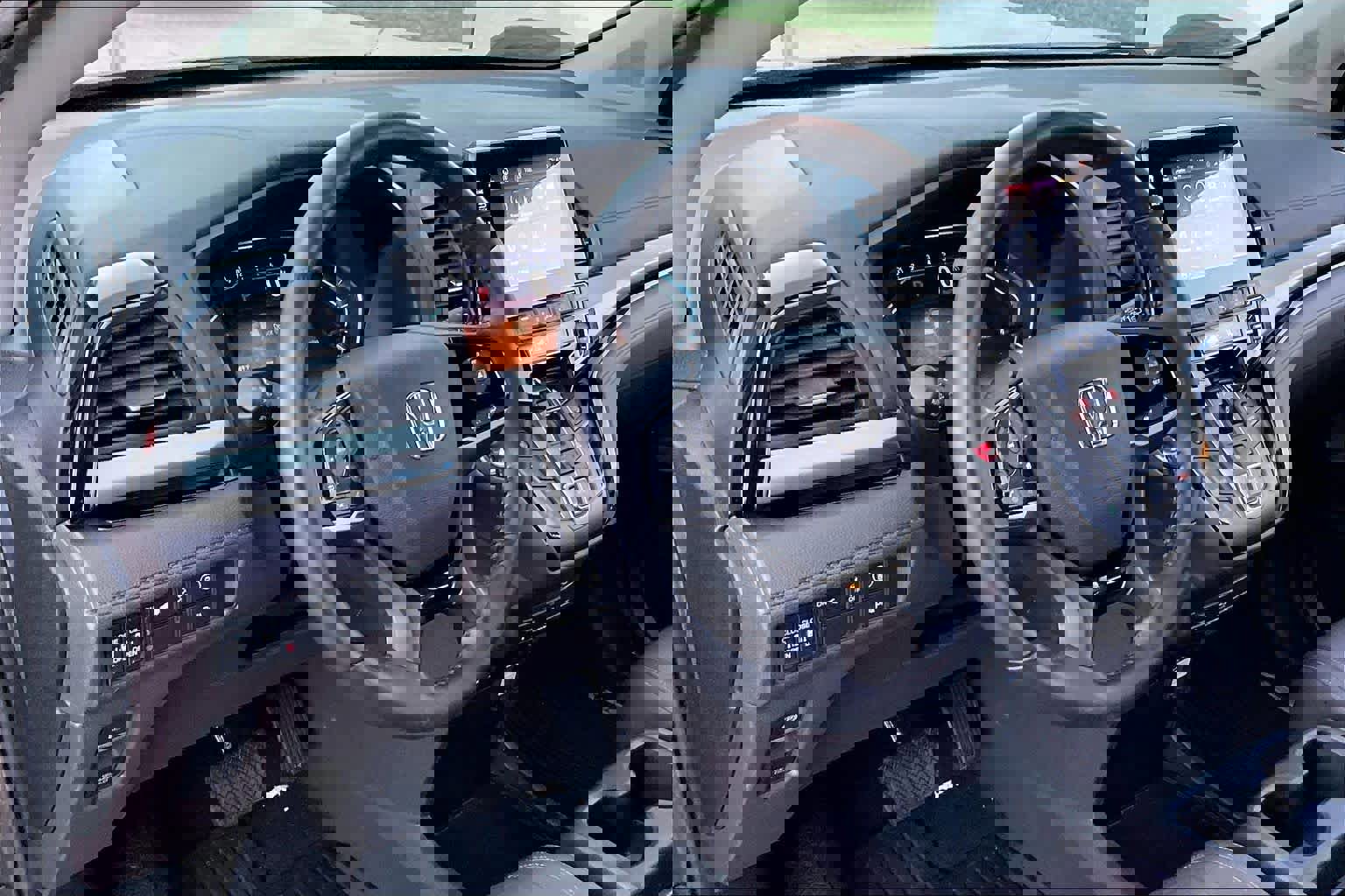 Used 2023 Honda Odyssey Touring image 18