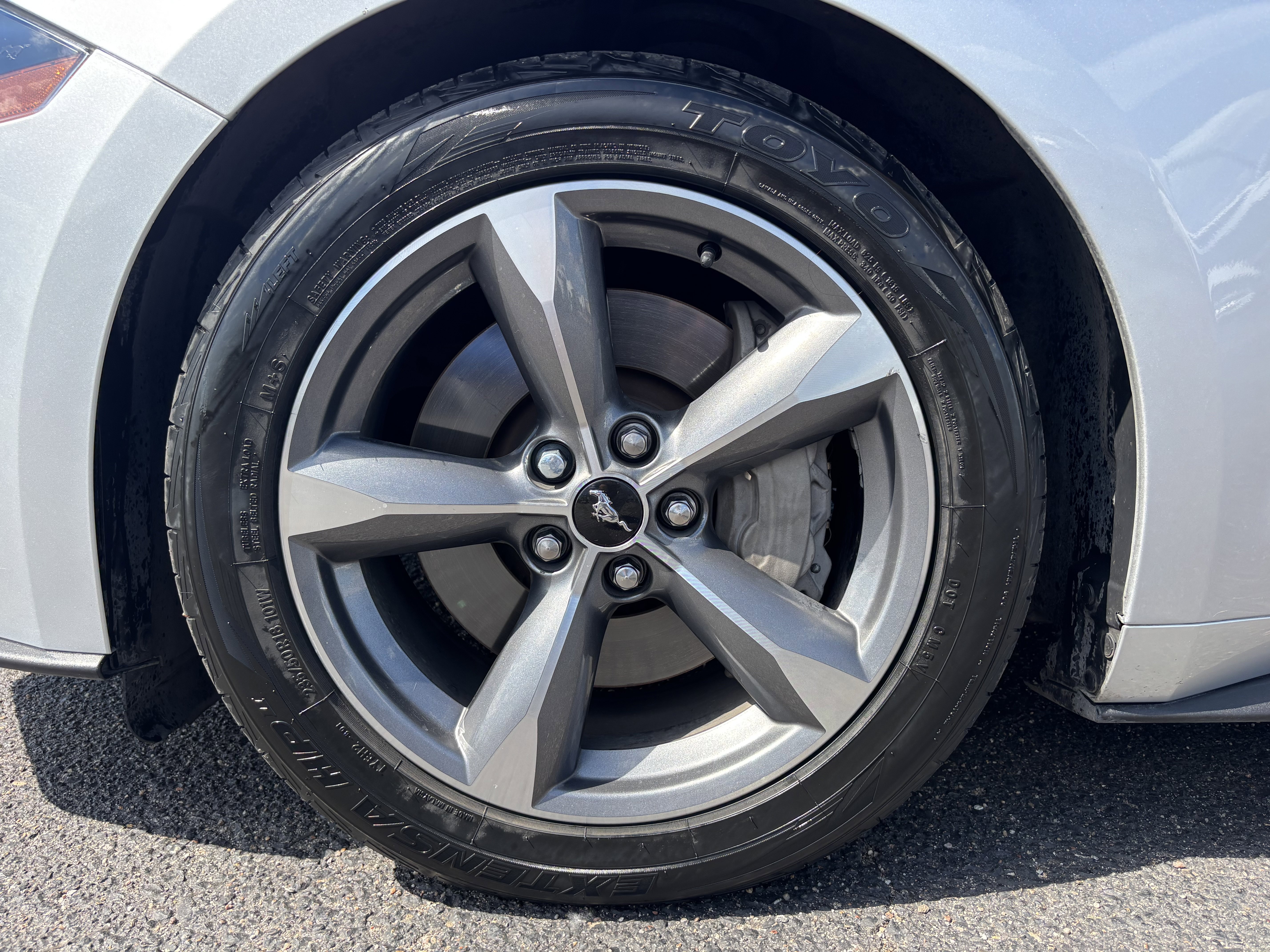 Used 2019 Ford Mustang GT Premium w/ Equipment Group 401A RWD image 27