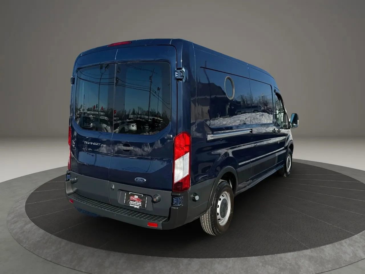 Used 2017 Ford Transit 250 Medium Roof w/Sliding Side Doo image 7