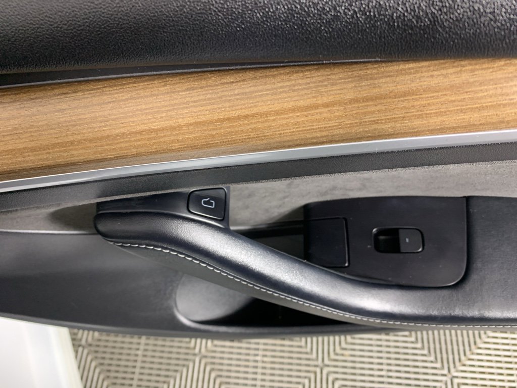 Used 2022 Tesla Model 3 Performance image 32
