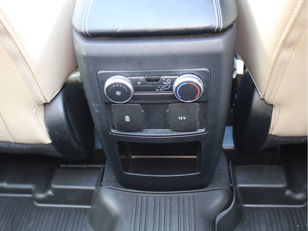 Used 2021 Ford Explorer XLT w/ Equipment Group 202A AWD/4WD image 29