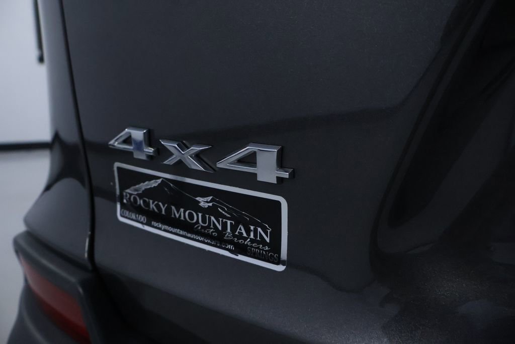 Used 2019 Jeep Cherokee Limited image 12