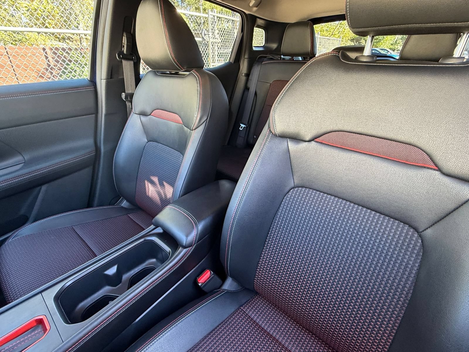 Used 2026 Nissan Kicks SR FWD image 35