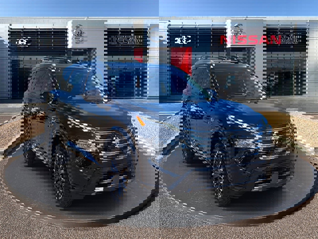 New 2026 Nissan Rogue Platinum image 3