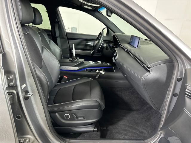 Used 2023 Genesis GV70 2.5T Sport Prestige w/ Sport Prestige Package image 28