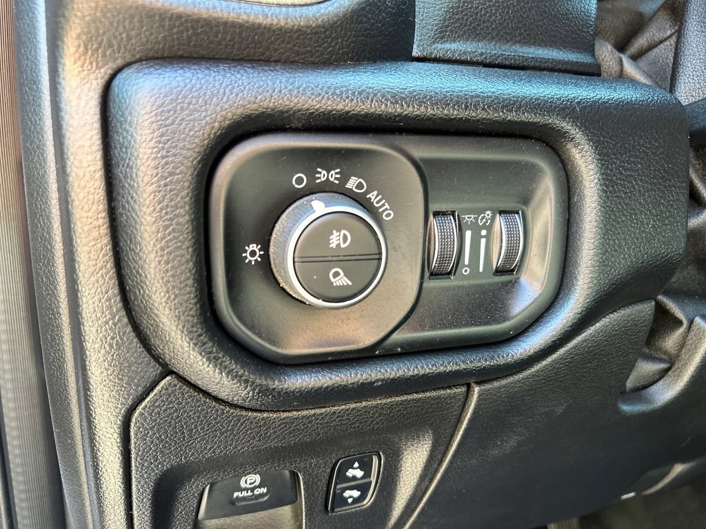 Used 2019 RAM 1500 Big Horn AWD/4WD image 28