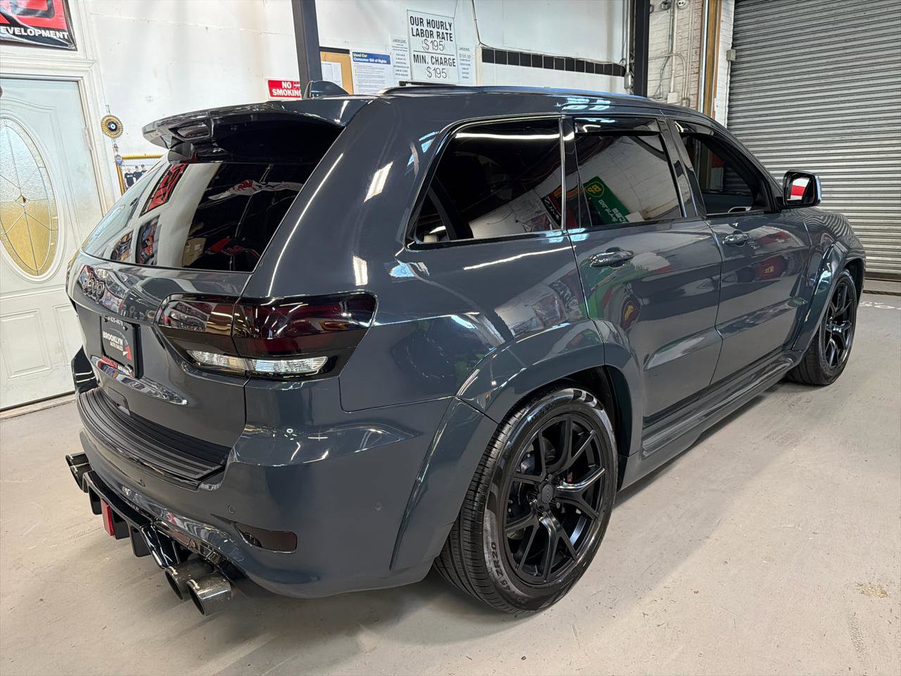 Used 2018 Jeep Grand Cherokee Trackhawk AWD/4WD image 5