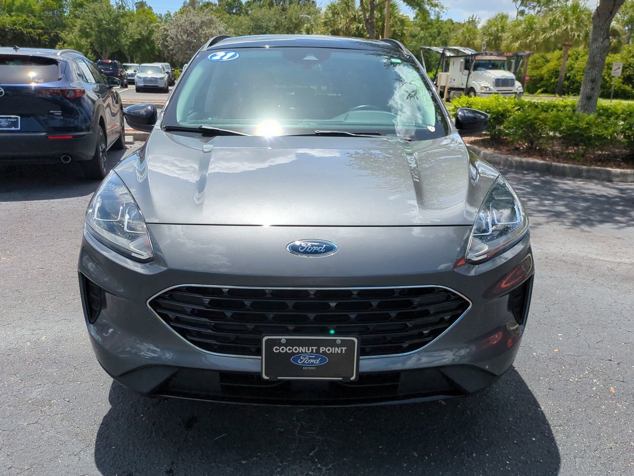 Certified 2021 Ford Escape SE w/ SE Sport Appearance Package FWD image 8