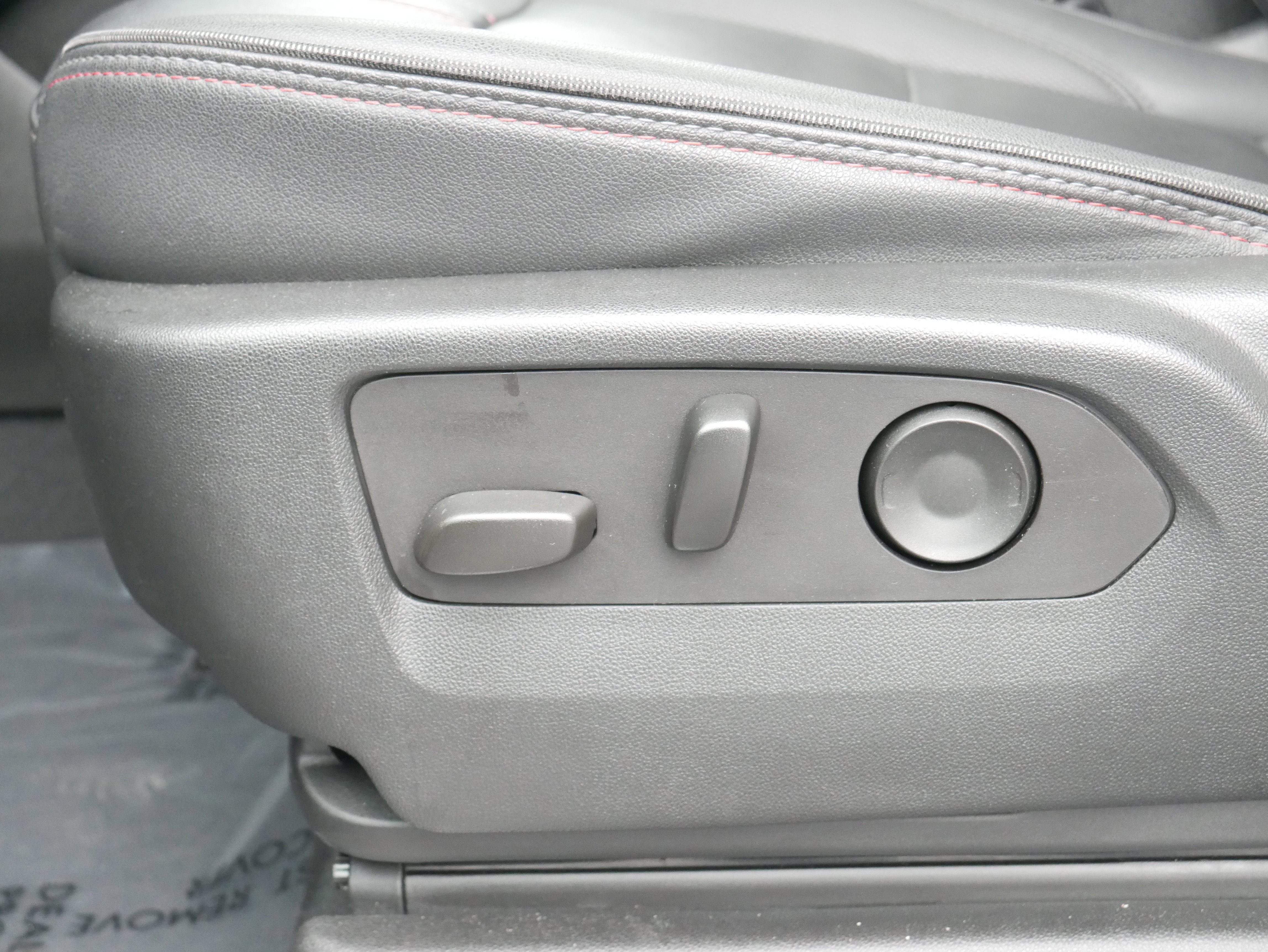 Certified 2023 Chevrolet Suburban RST w/ Luxury Package image 17