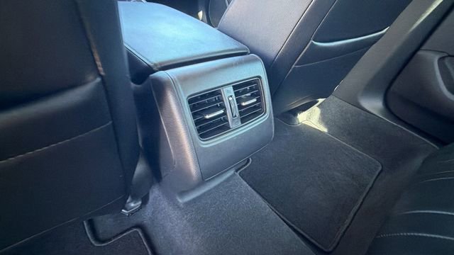 Used 2018 Honda Accord Touring image 17