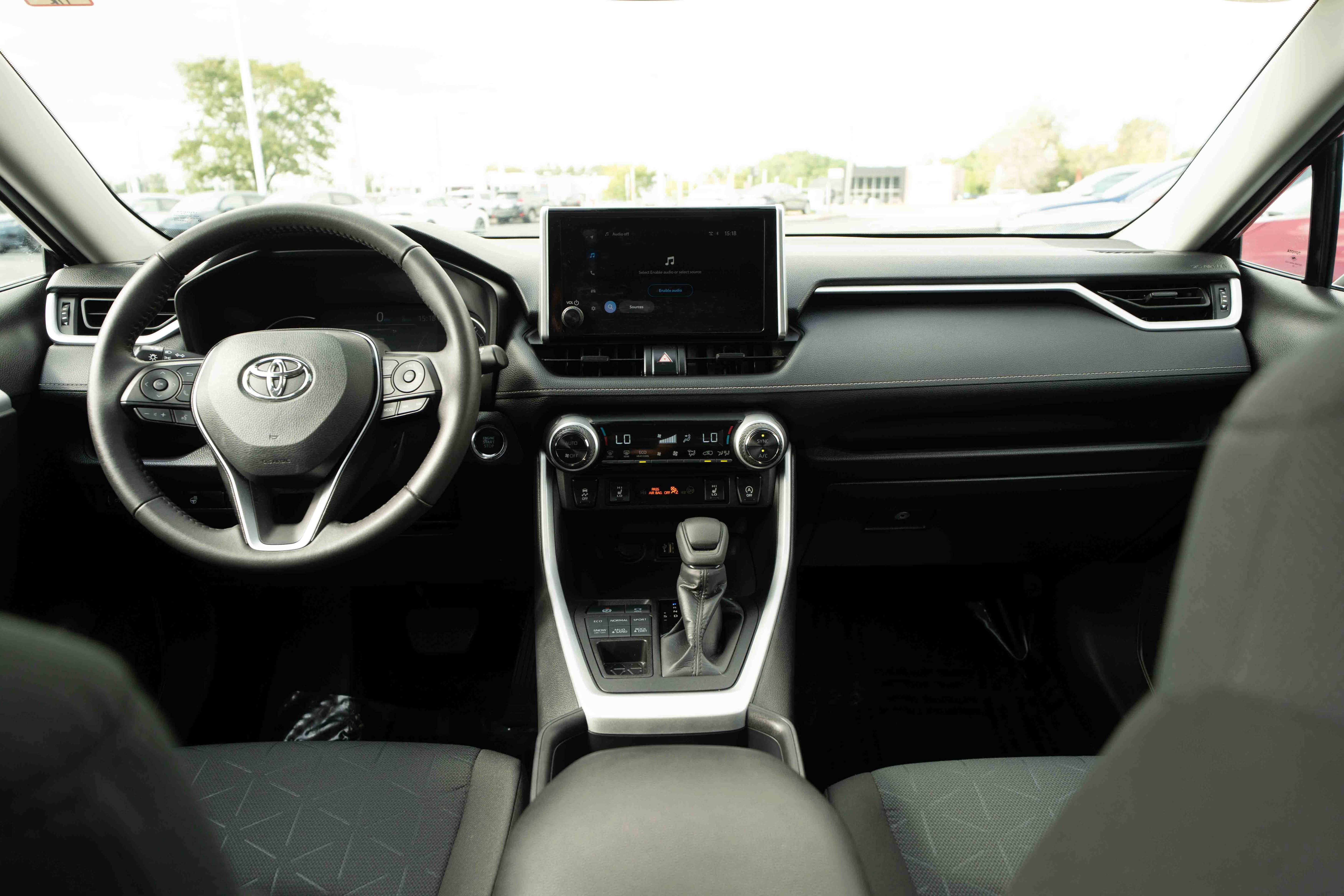 Used 2025 Toyota RAV4 XLE w/ Convenience Package AWD/4WD image 20