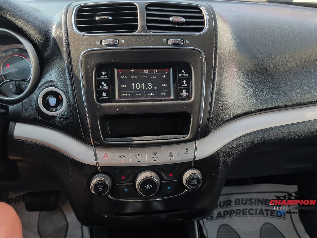 Used 2019 Dodge Journey SE FWD image 20