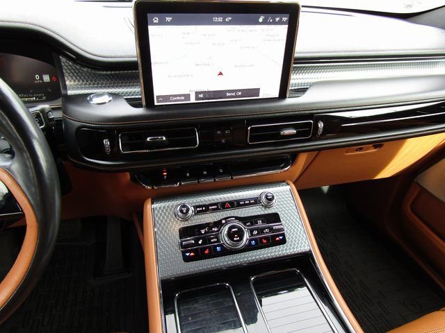 Used 2023 Lincoln Aviator Black Label w/ Dynamic Handling Package image 11
