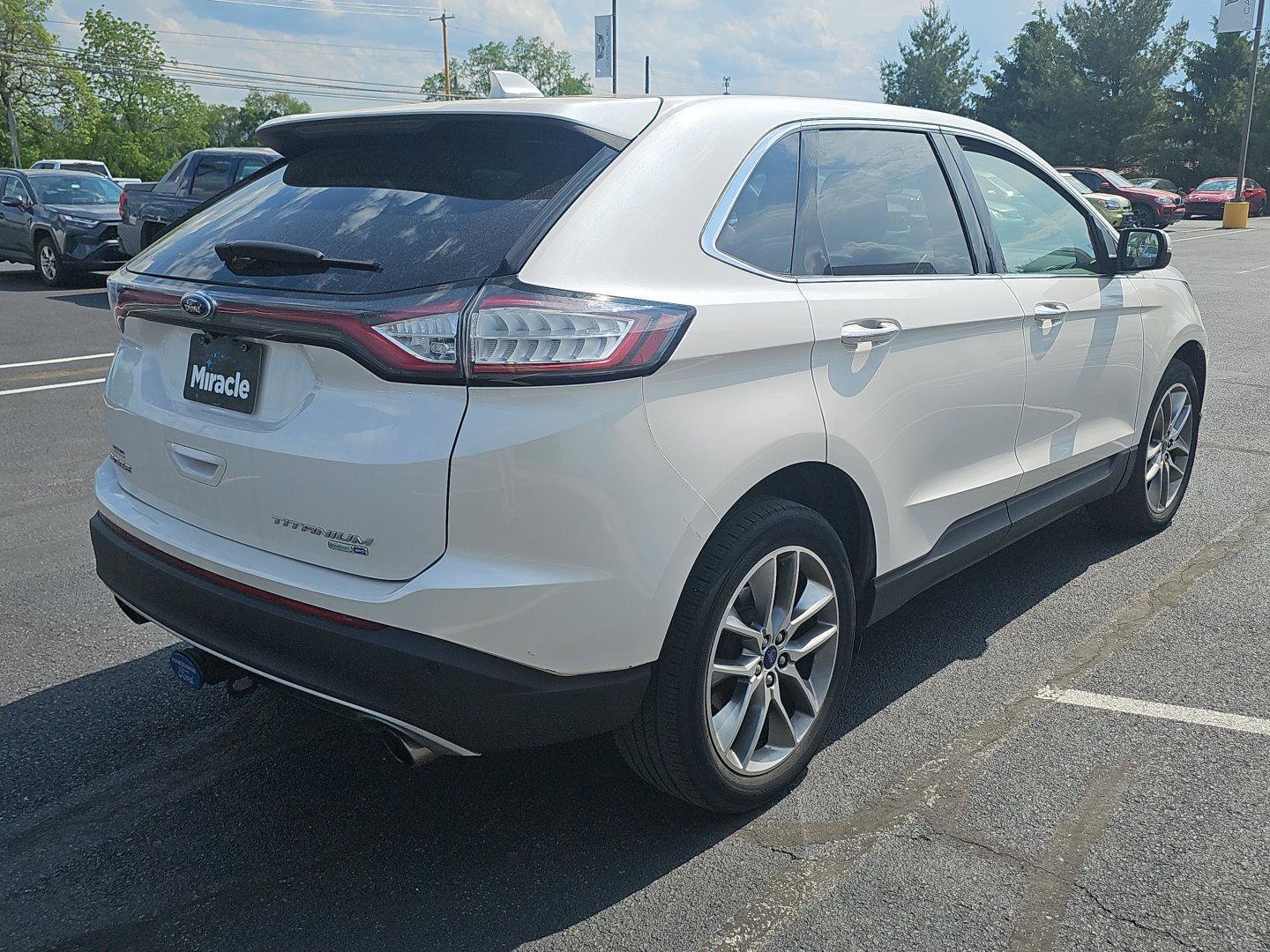 Used 2017 Ford Edge Titanium w/ Equipment Group 301A AWD/4WD image 2