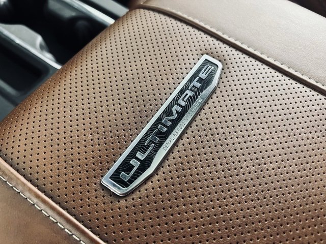 Used 2024 GMC Sierra 3500 Denali Ultimate image 28