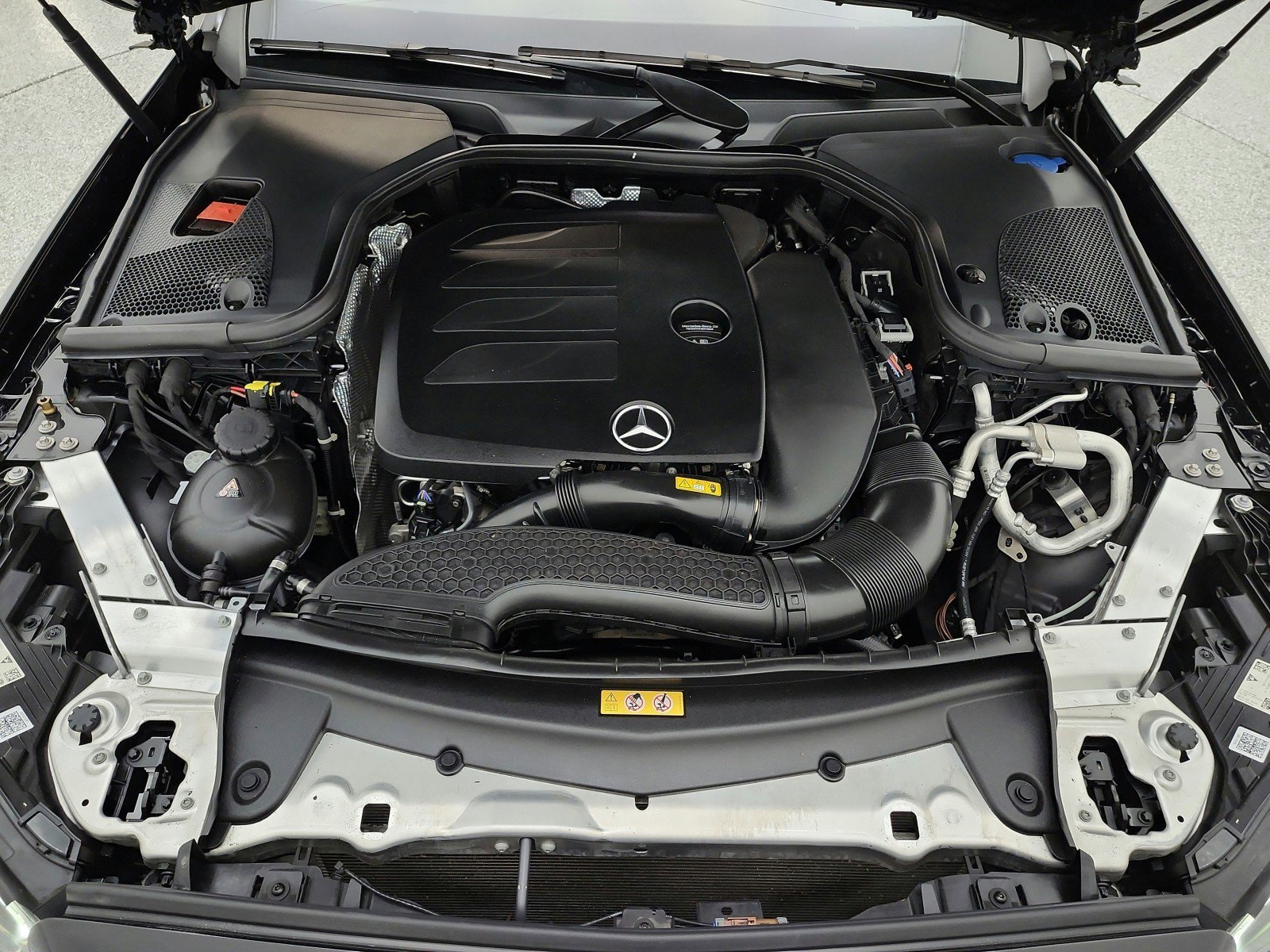 Used 2022 Mercedes-Benz E 350 Sedan image 23