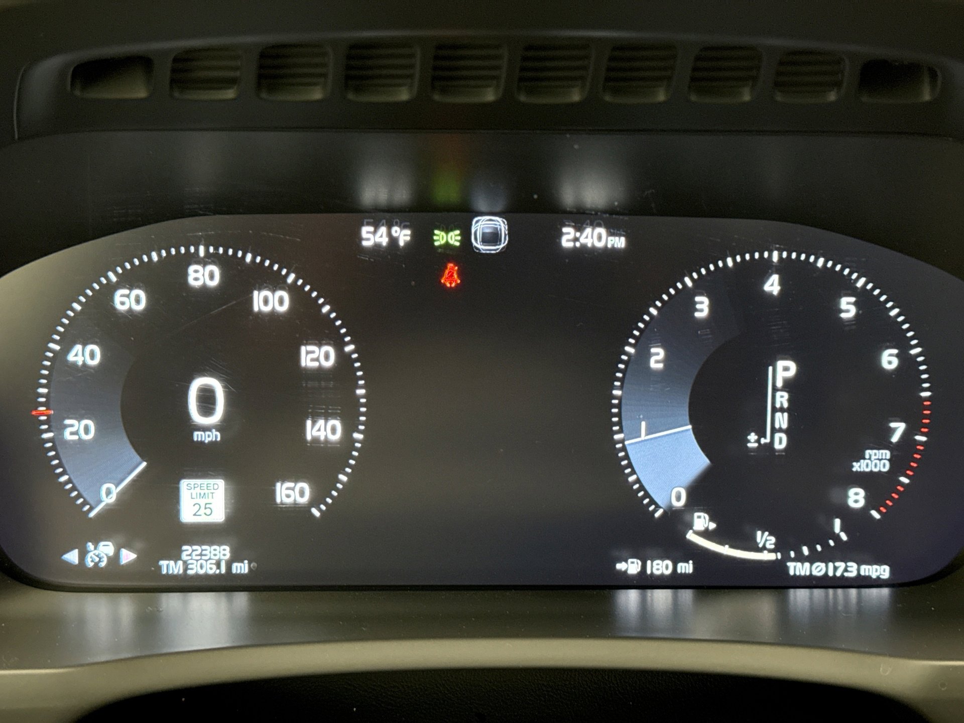 Used 2022 Volvo XC90 T6 Inscription w/ Climate Package image 9