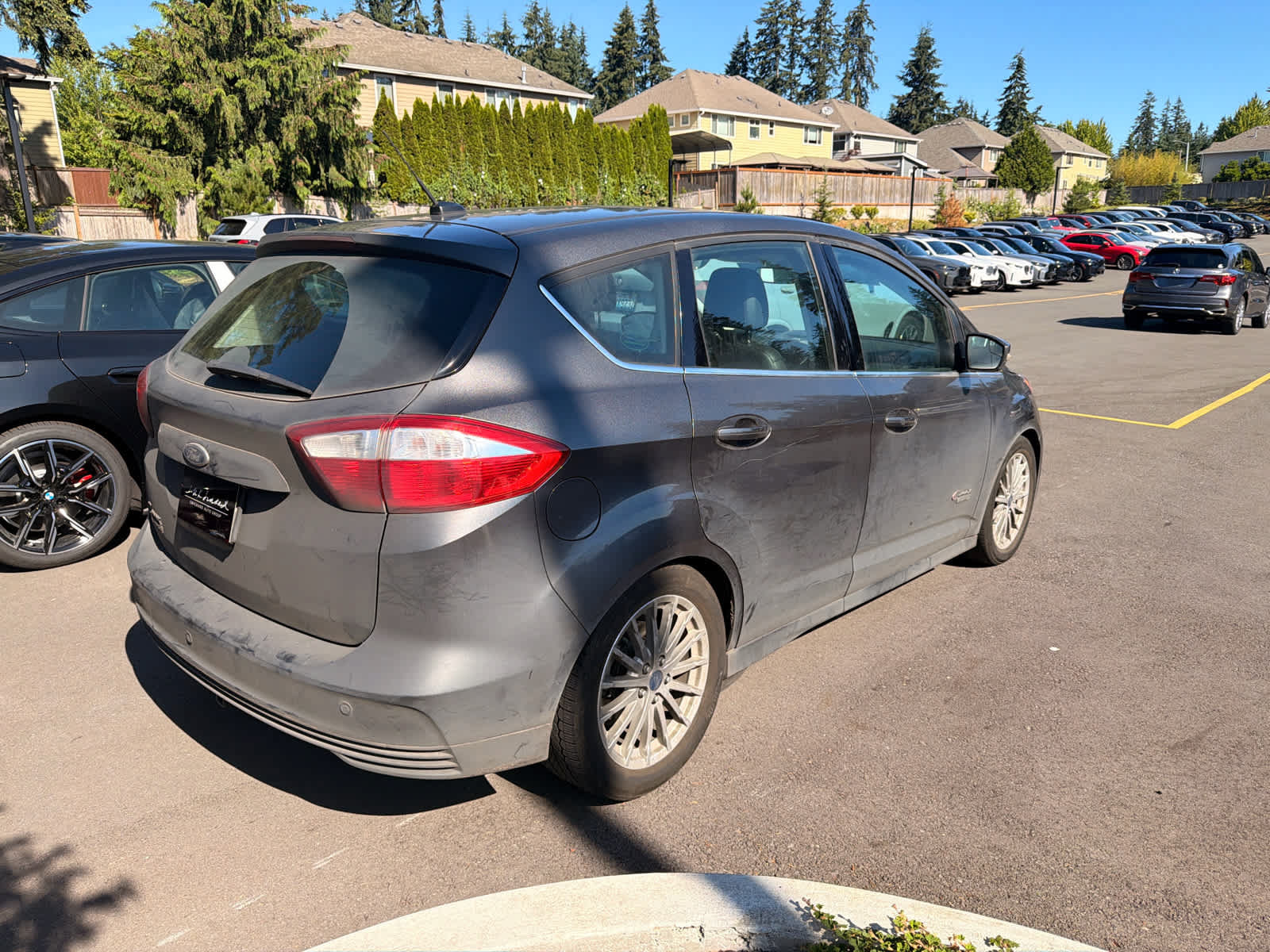 Used 2015 Ford C-MAX Energi SEL w/ Equipment Group 302A FWD image 4