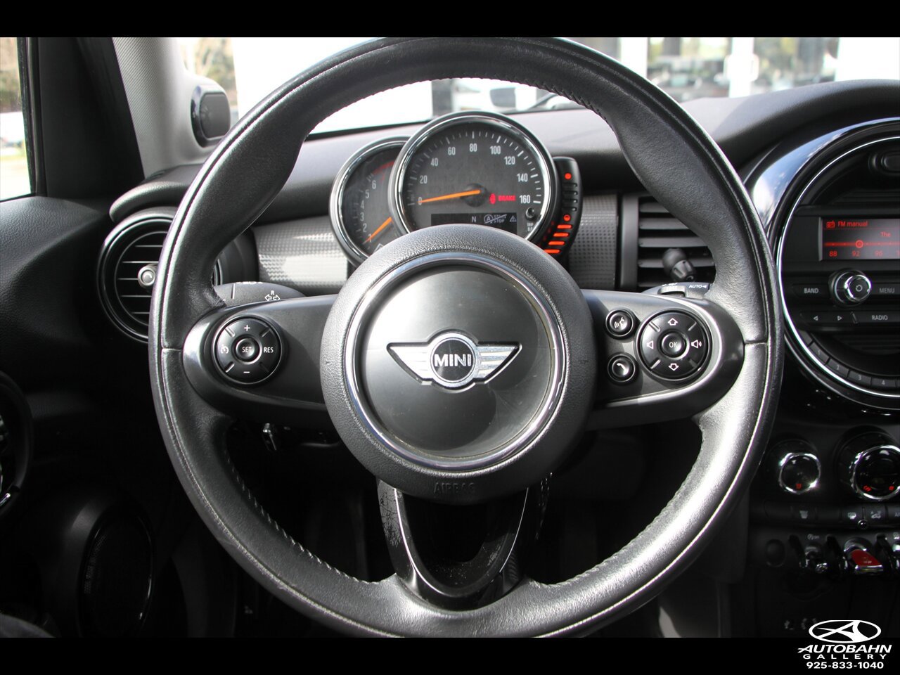 Used 2015 MINI Cooper 4-Door Hardtop w/ Premium Package image 15
