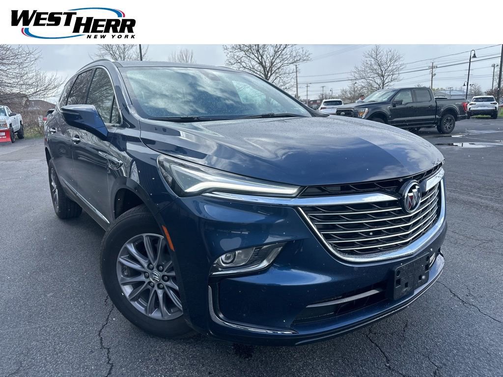 Used 2024 Buick Enclave Essence AWD/4WD image 1