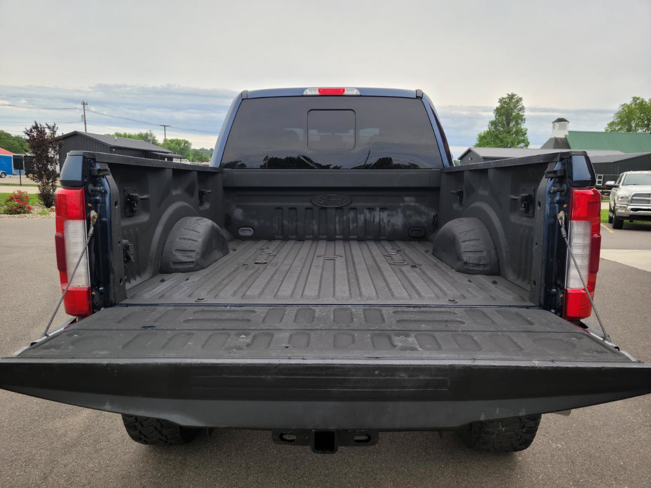 Used 2017 Ford F250 Lariat w/ Chrome Package AWD/4WD image 18