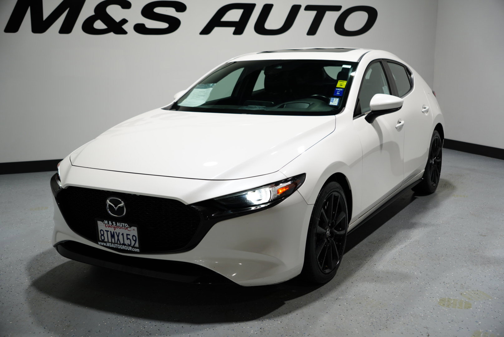 Used 2020 MAZDA MAZDA3 Hatchback w/ Premium Package image 3