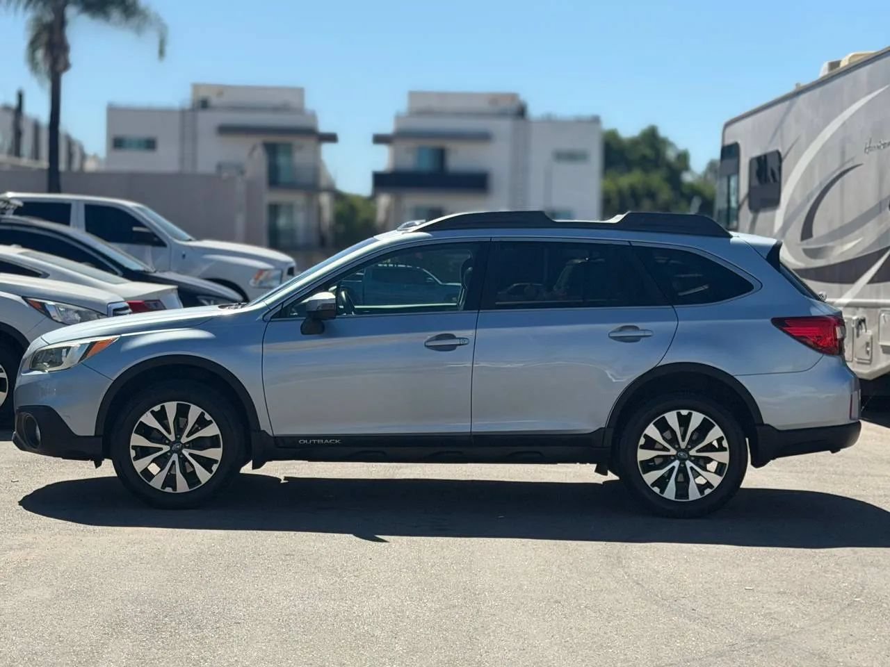 Used 2015 Subaru Outback 2.5i Limited AWD/4WD image 9
